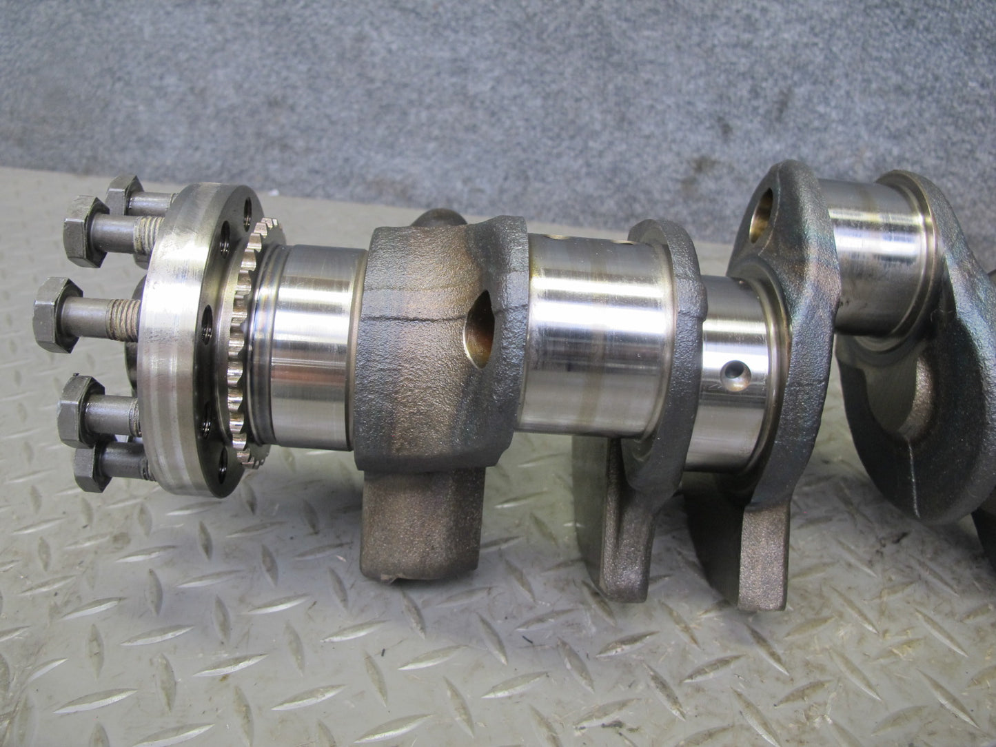 2011-2014 BMW E71 X6M 4.4L S63 Engine Motor Crankshaft w Bearings 86k Miles