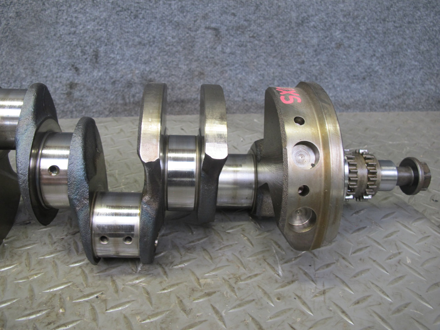 2011-2014 BMW E71 X6M 4.4L S63 Engine Motor Crankshaft w Bearings 86k Miles