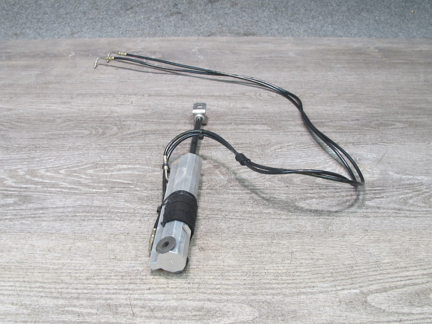 05-11 Mercedes R171 SLK Convertible Set of 2 TOP Roof Main Lift Cylinder OEM