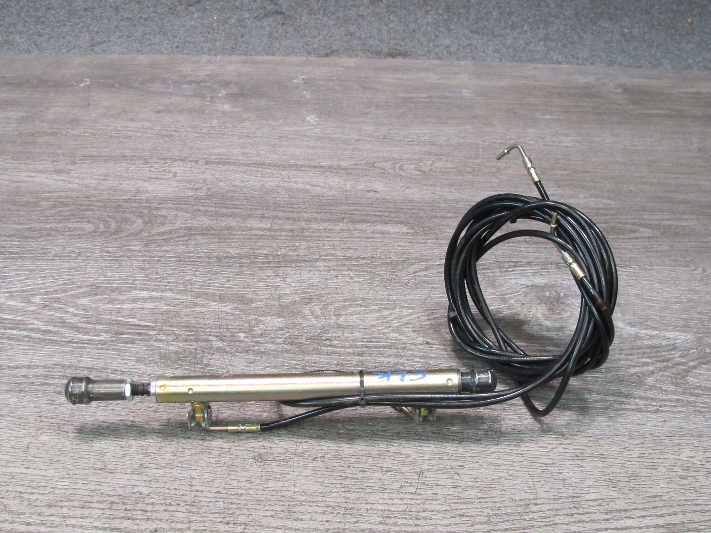 05-11 Mercedes R171 SLK Convertible Set of 2 Rear Trunk Lid Cylinder w Cable OEM