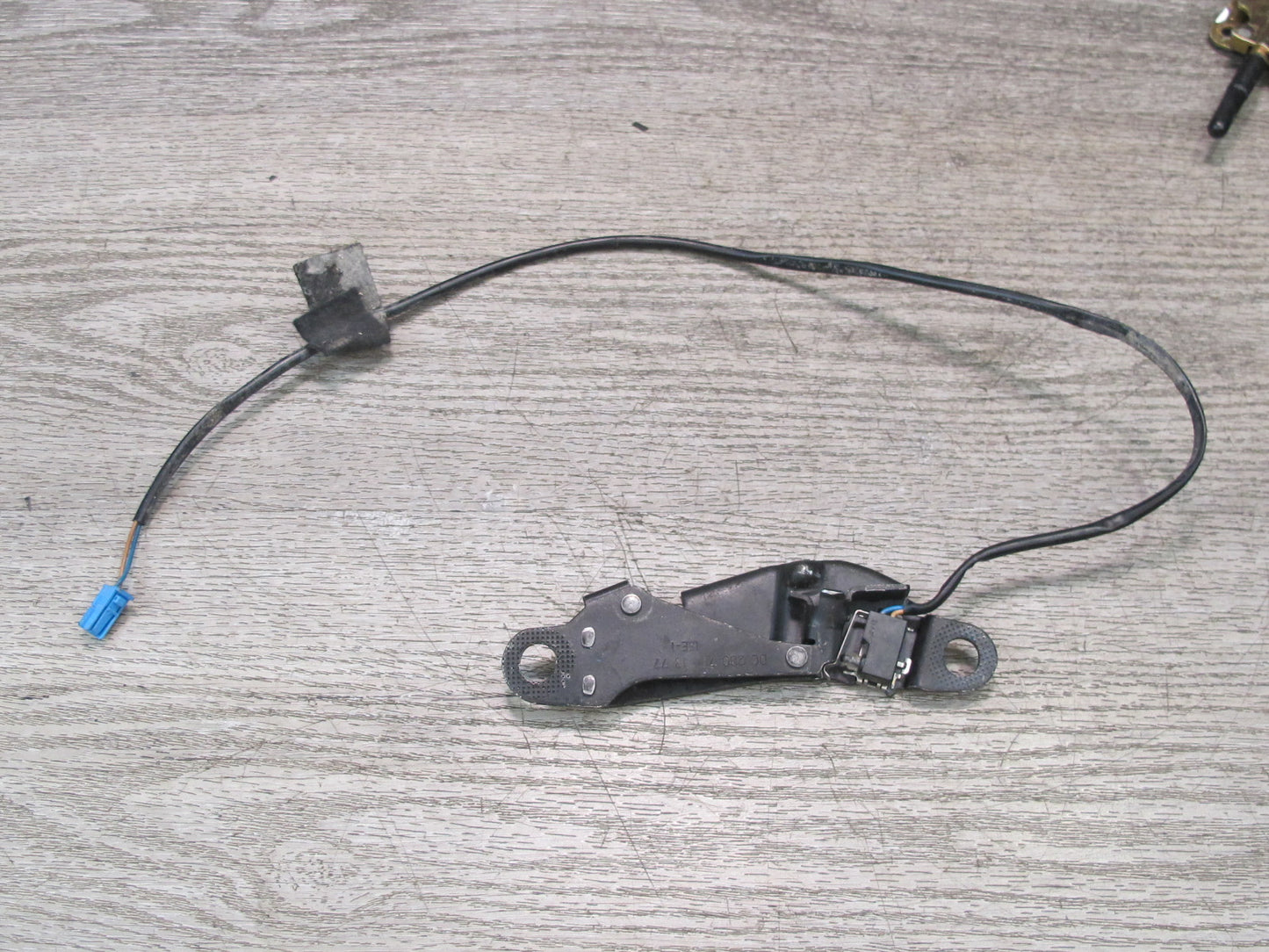 05-11 Mercedes R171 Slk-class TOP Roof Safety Lock Latch Assy 1717900071 OEM