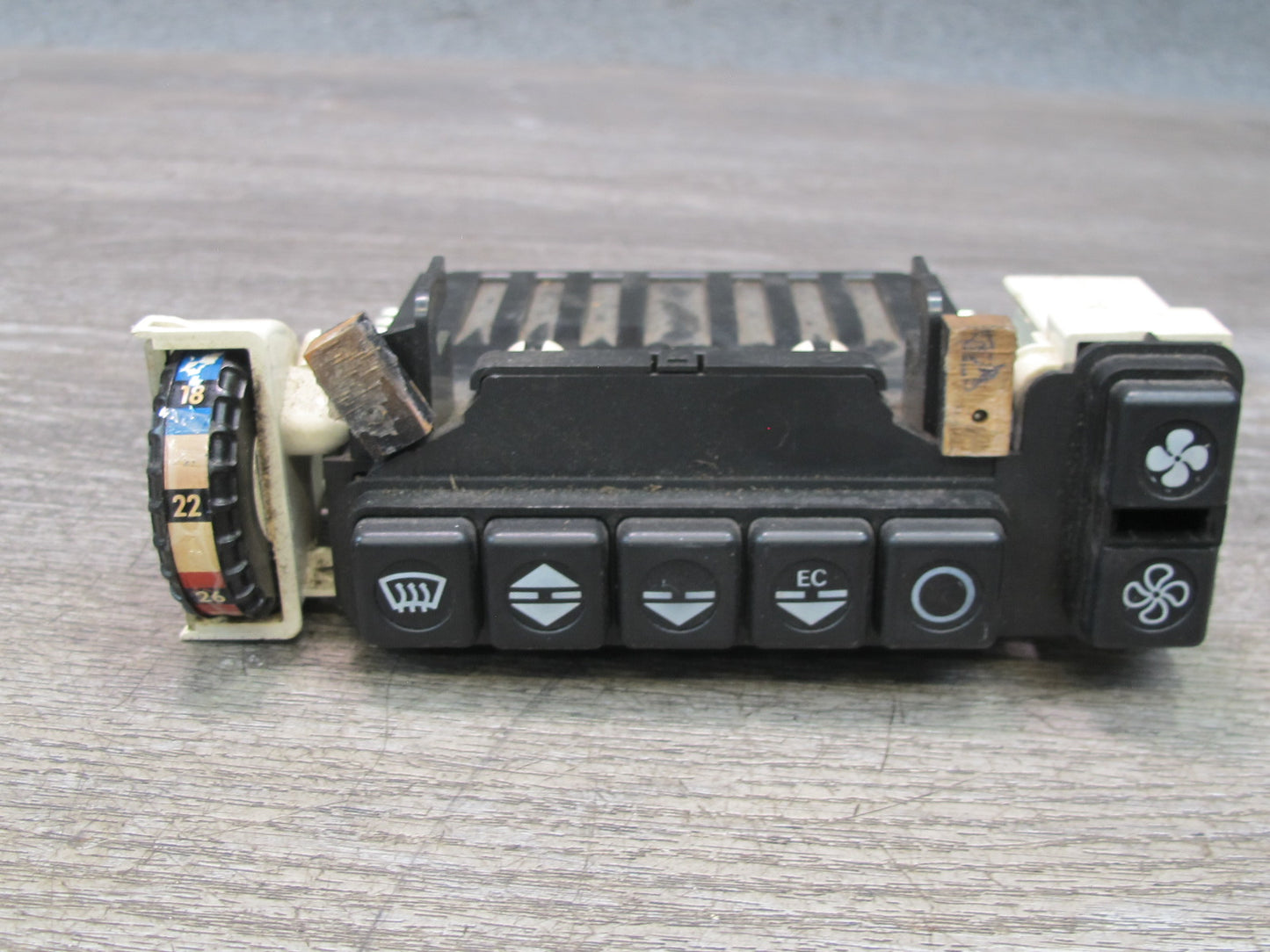 81-85 Mercedes R107 380SL A/C Heater Climate Control Switch Panel 1078302685 OEM