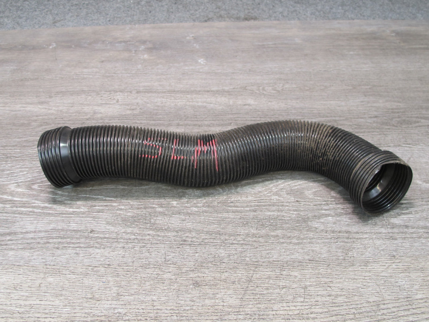 73-85 Mercedes R107 Set of 2 Dash Air Vent Hose Pipe Line OEM