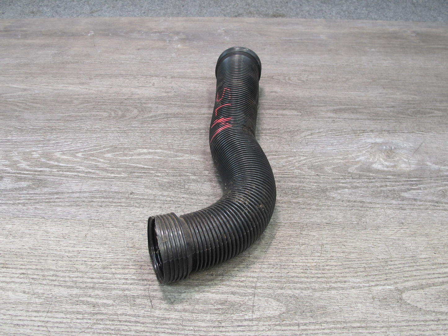 73-85 Mercedes R107 Set of 2 Dash Air Vent Hose Pipe Line OEM