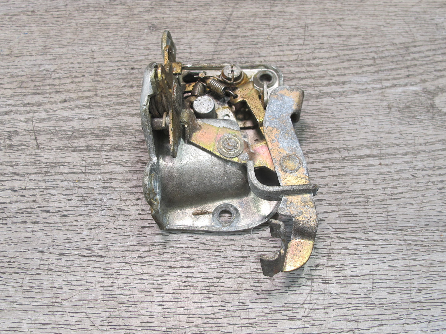 73-85 Mercedes R107 Front Right Passenger Door Lock Latch Actuator OEM