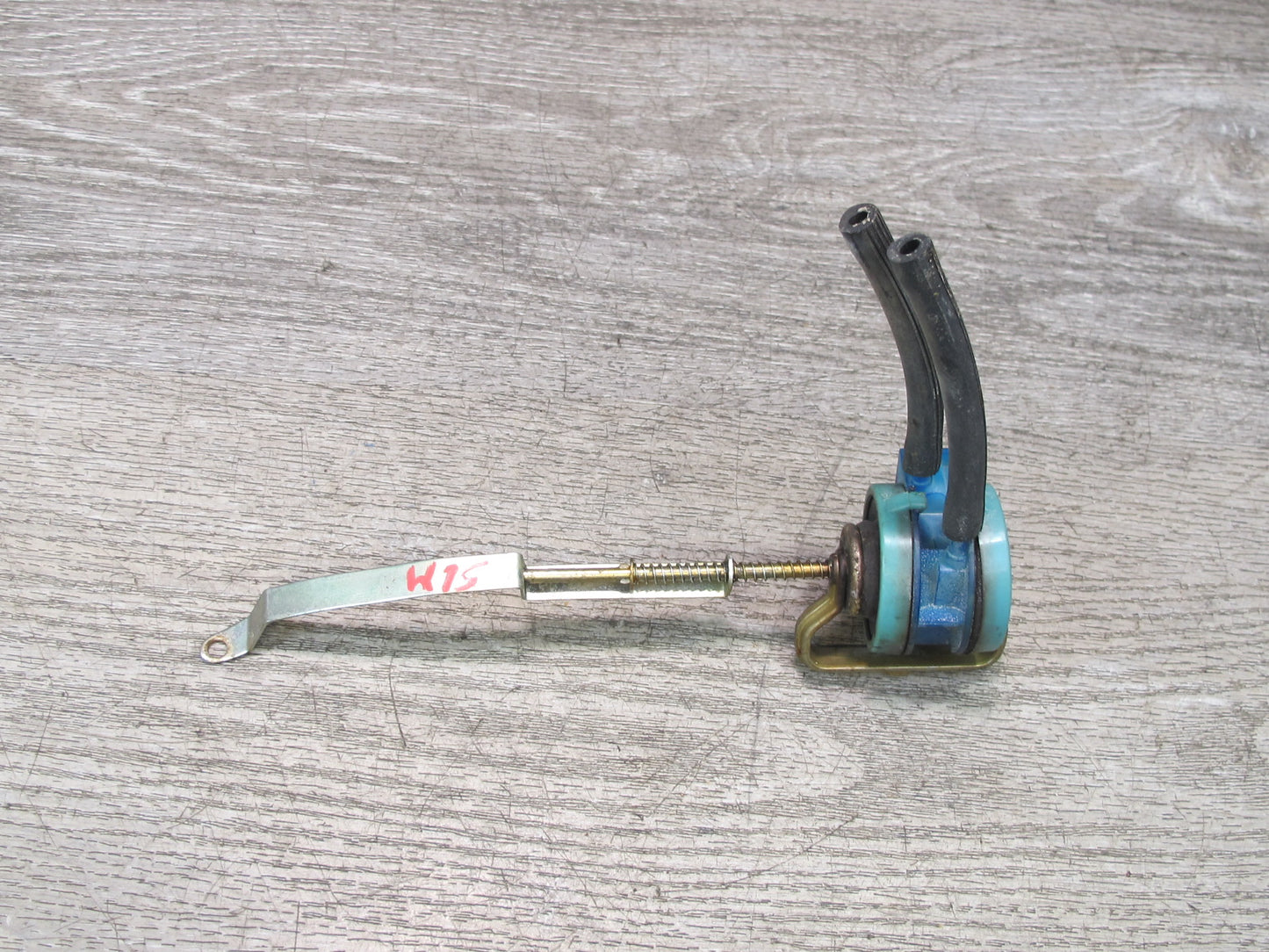 73-85 Mercedes R107 Rear Trunk Lid Lock Vacuum Actuator OEM