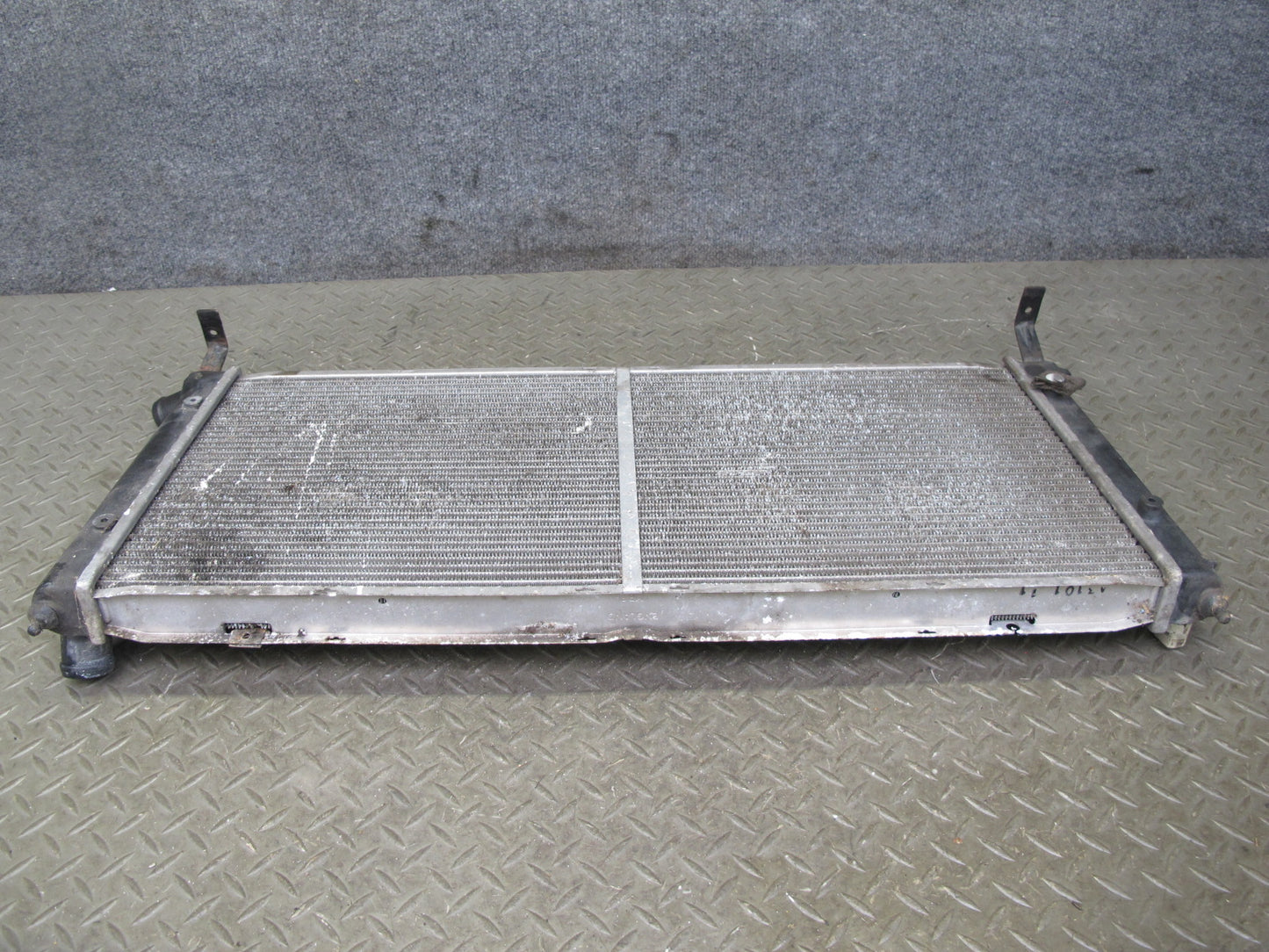 86-88 Volkswagen VW Scirocco MK2 16V 1.8L L4 PL Engine Cooling Radiator OEM