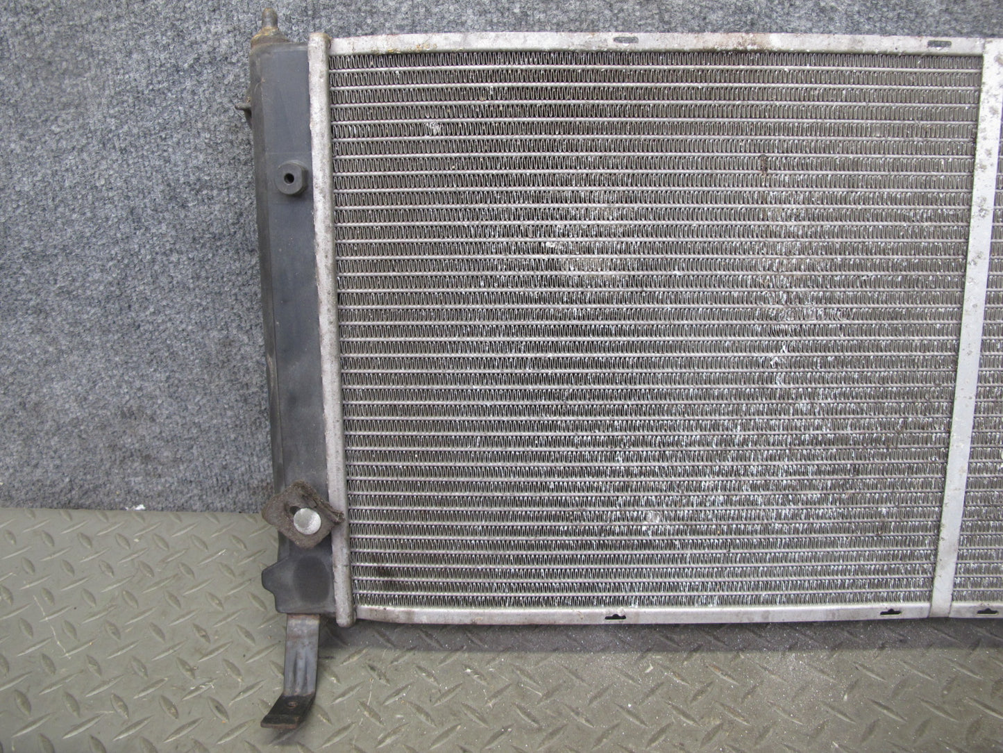 86-88 Volkswagen VW Scirocco MK2 16V 1.8L L4 PL Engine Cooling Radiator OEM