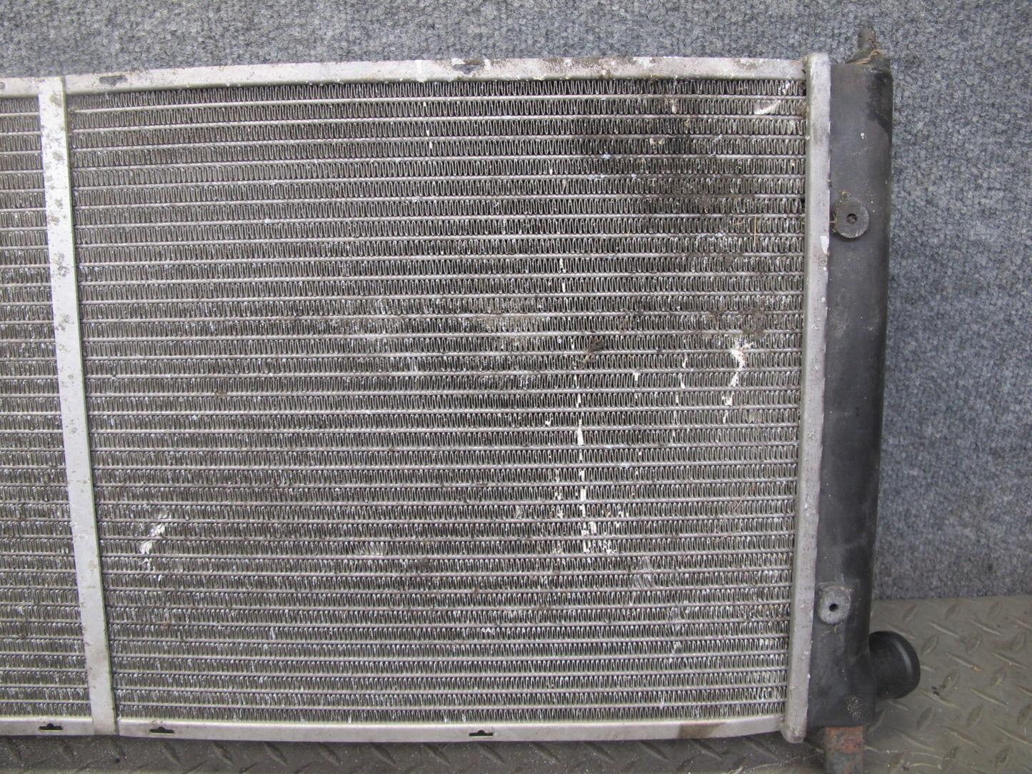 86-88 Volkswagen VW Scirocco MK2 16V 1.8L L4 PL Engine Cooling Radiator OEM