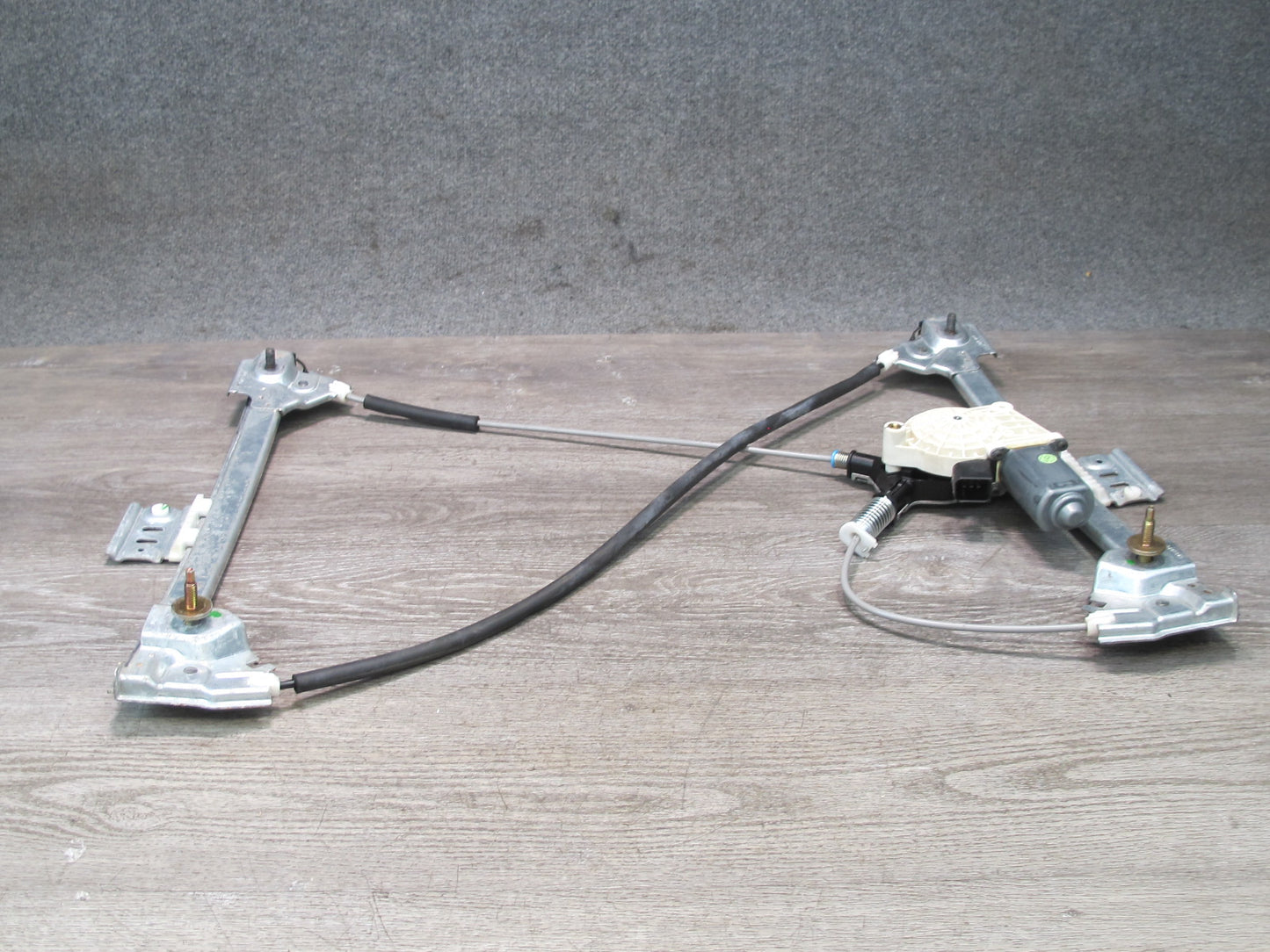 03-06 Chevrolet SSR Front Left Driver Door Window Regulator w Motor OEM