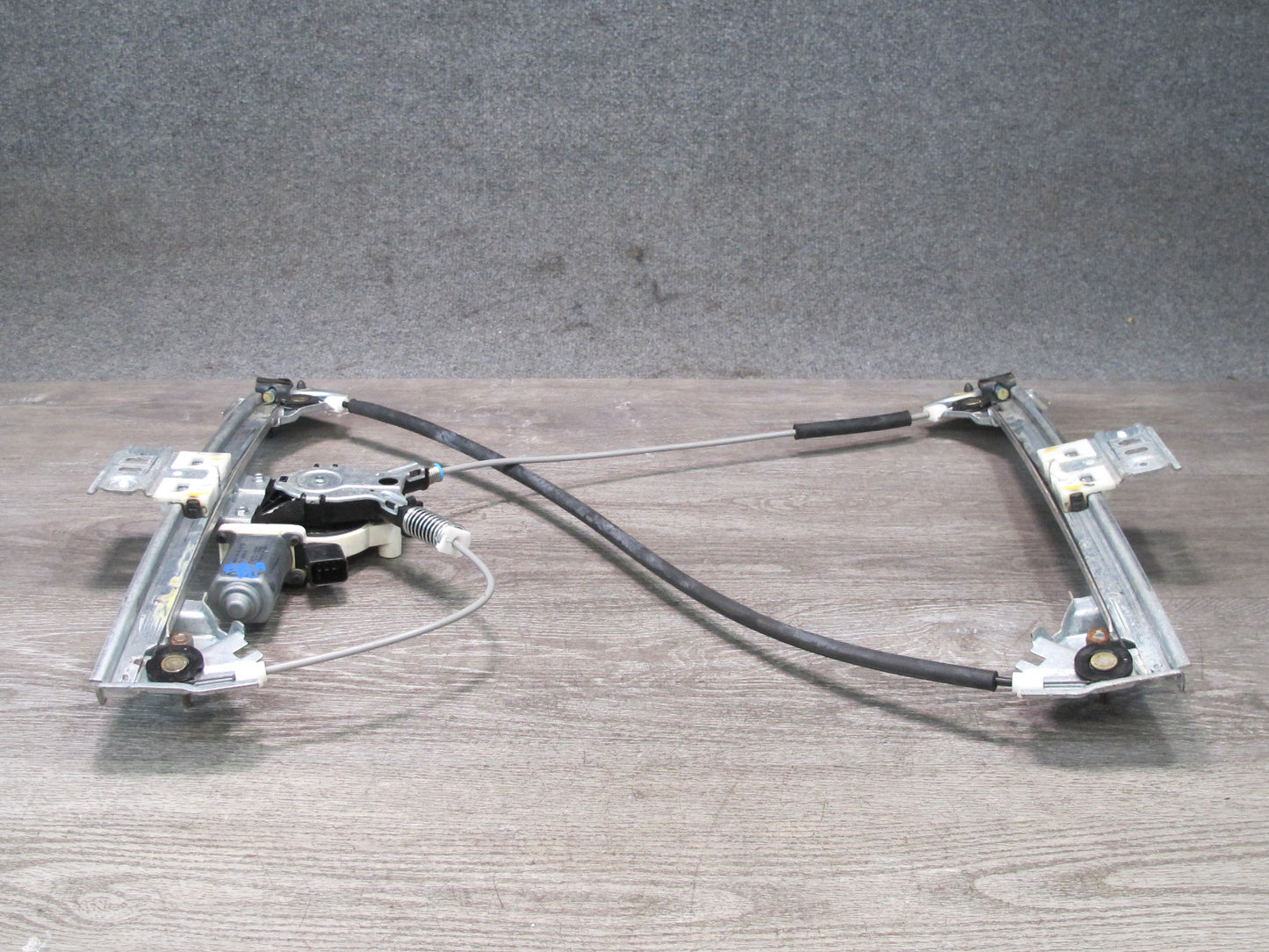 03-06 Chevrolet SSR Front Left Driver Door Window Regulator w Motor OEM