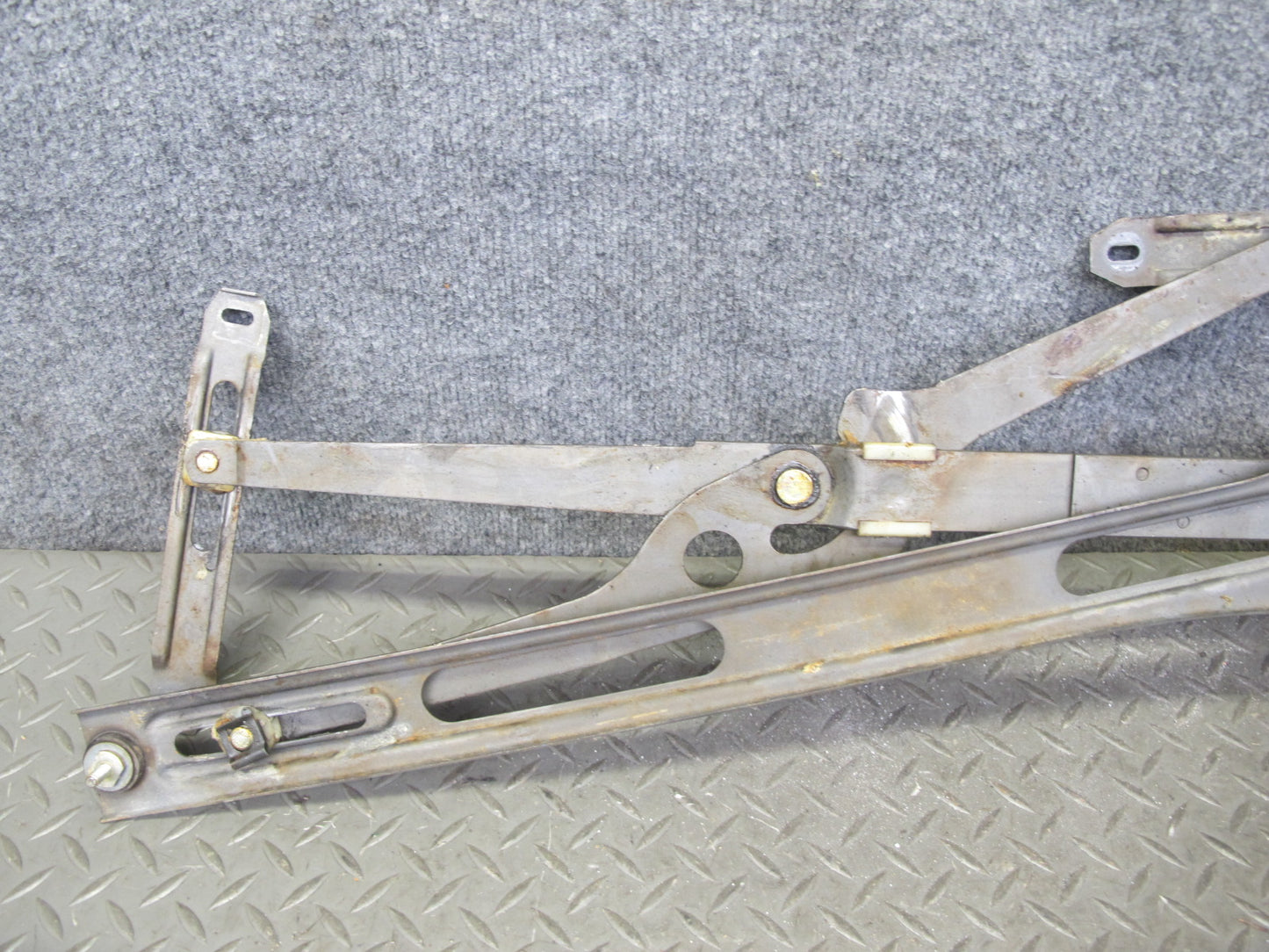 73-85 Mercedes R107 Front Right Passenger Door Window Regulator w Motor OEM