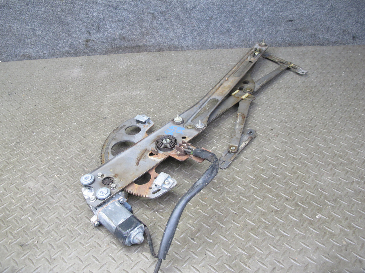 73-85 Mercedes R107 Front Right Passenger Door Window Regulator w Motor OEM