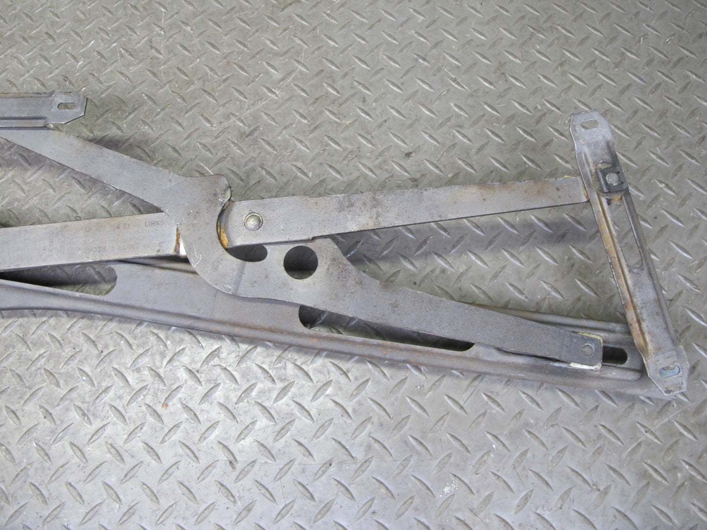73-85 Mercedes R107 Front Right Passenger Door Window Regulator w Motor OEM