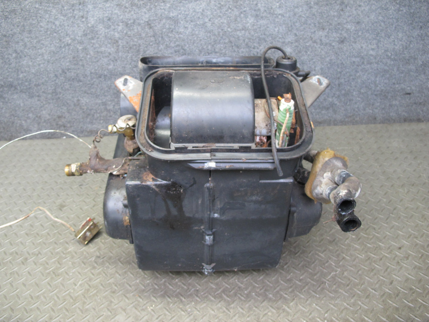 86-89 Volkswagen VW Scirocco Hvac A/C Heater Core Blower Box Assembly OEM