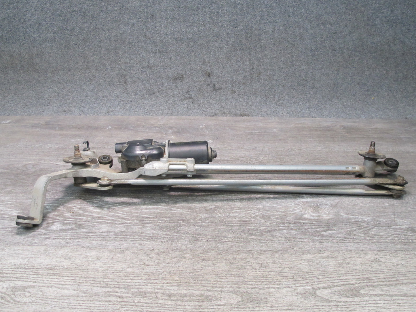 2011-2020 Infiniti QX56 QX80 Windshield Wiper Transmission Linkage W/ Motor
