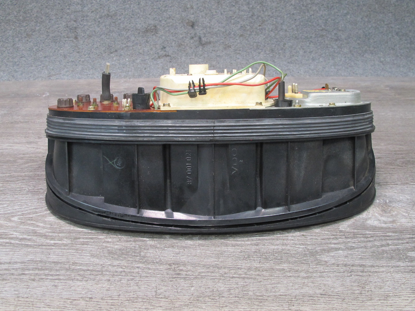 81-85 Mercedes R107 380SL Instrument Cluster Gauge Speedometer OEM
