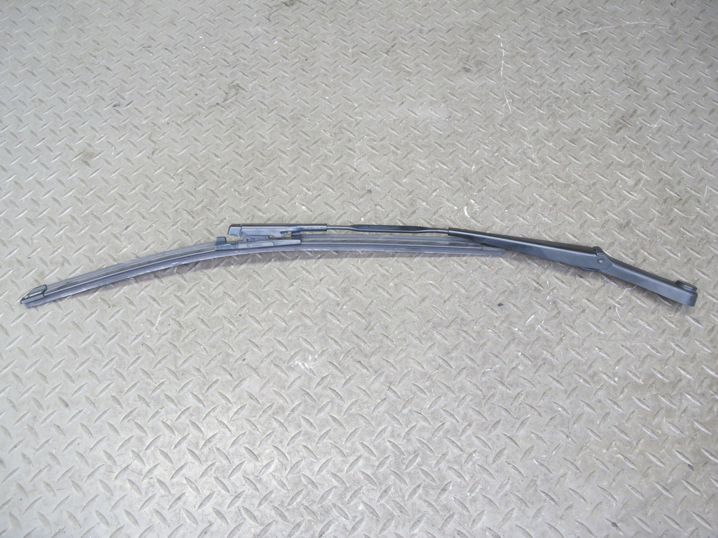 05-11 Mercedes R171 Slk-class Set of 2 Front Left & Right Wiper Arm OEM