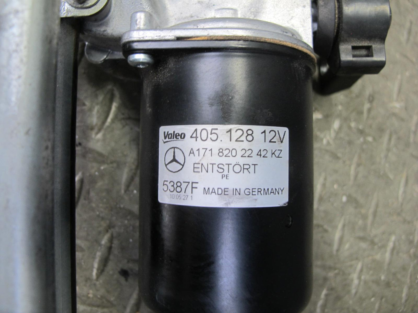 05-11 Mercedes R171 Slk-class Windshield Wiper Transmission Linkage w Motor OEM