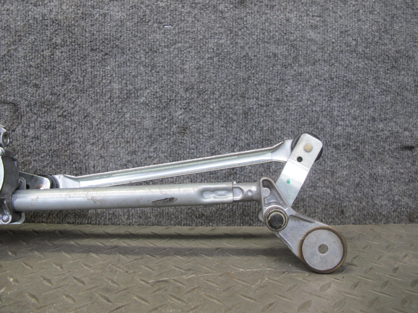05-11 Mercedes R171 Slk-class Windshield Wiper Transmission Linkage w Motor OEM