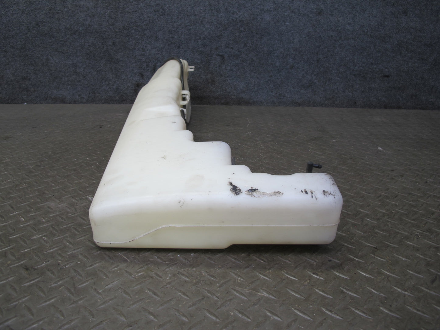 2011-2020 Infiniti QX56 QX80 Windshield Washer Fluid Reservoir Tank W/ Pump