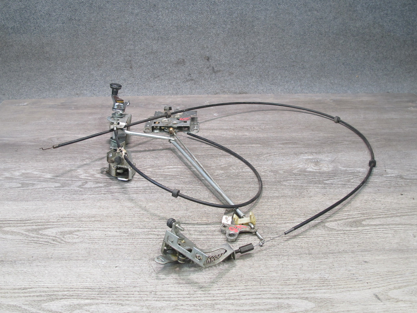 73-85 Mercedes R107 Convertible TOP Roof Lock Latch Actuator Cable Set OEM