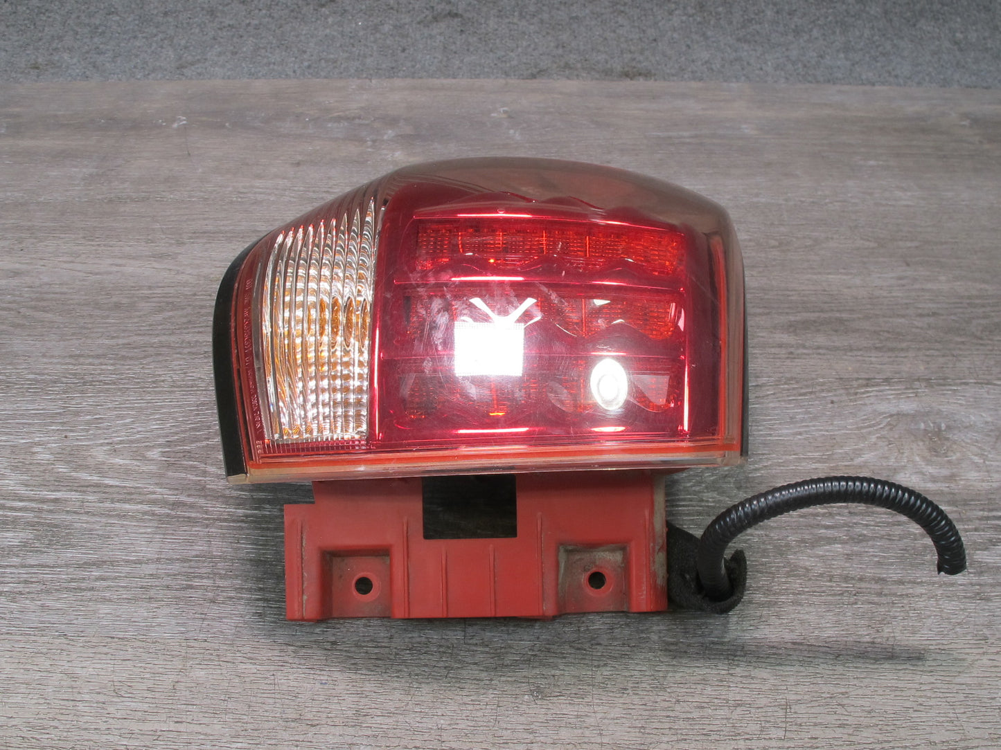 2011-2014 Infiniti QX56 QX80 Rear Left Driver Side Outer Tail Light Lamp