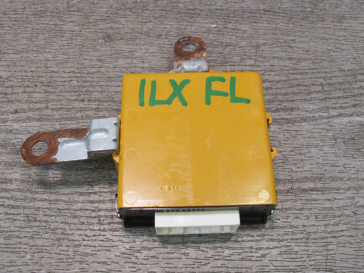 1998-2002 Lexus J100 LX470 Outer Mirror Memory Control Module 89430-60040