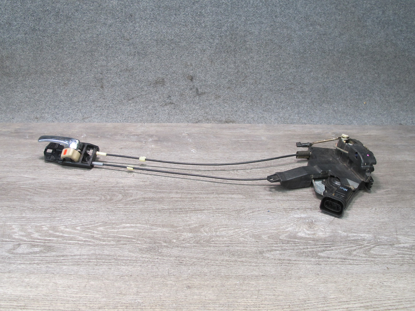 1998-2002 Lexus J100L LX470 Front Left Door Lock Latch Actuator W/ Handle