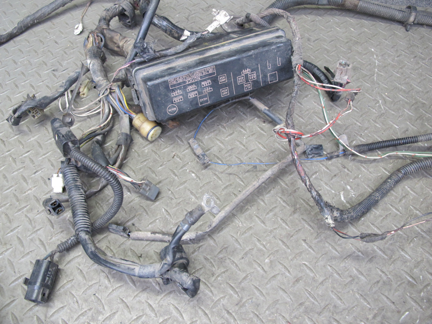 89-90 Toyota Supra MK3 7MGE Engine Bay Wire Wiring Harness w Fuse Relay Box OEM