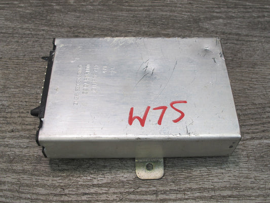 73-85 Mercedes R107 Cruise Control Module Unit 0015457632 OEM