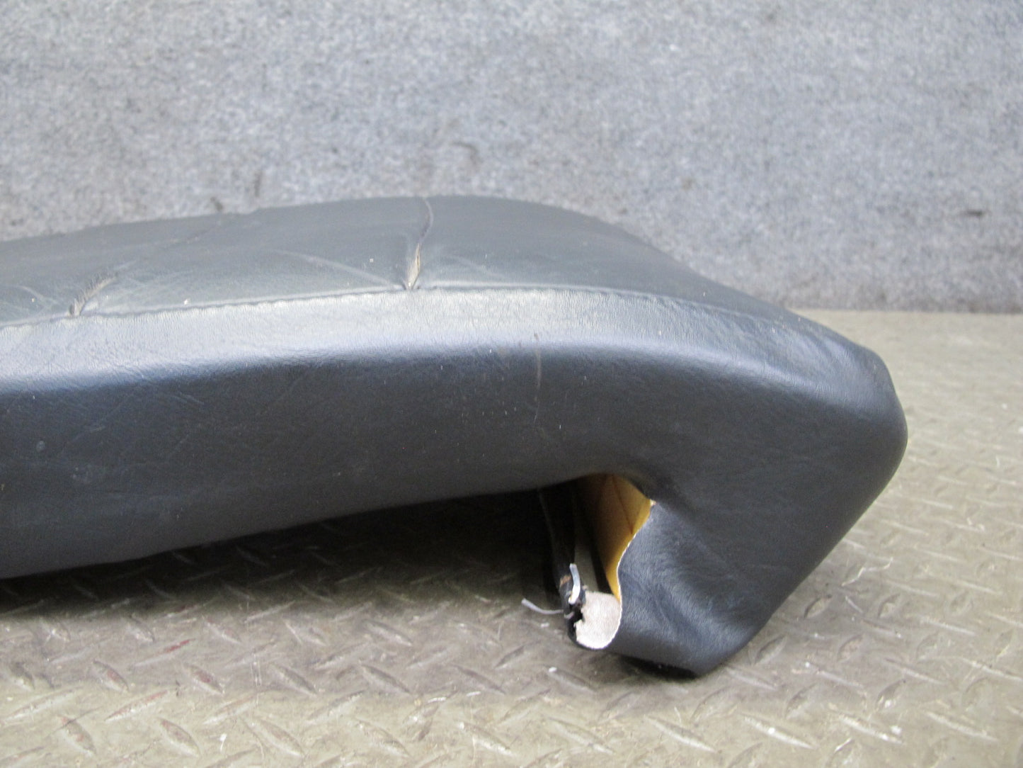 86-88 VW Scirocco MK2 Front Right Seat Lower Centerleather Cushion Black OEM