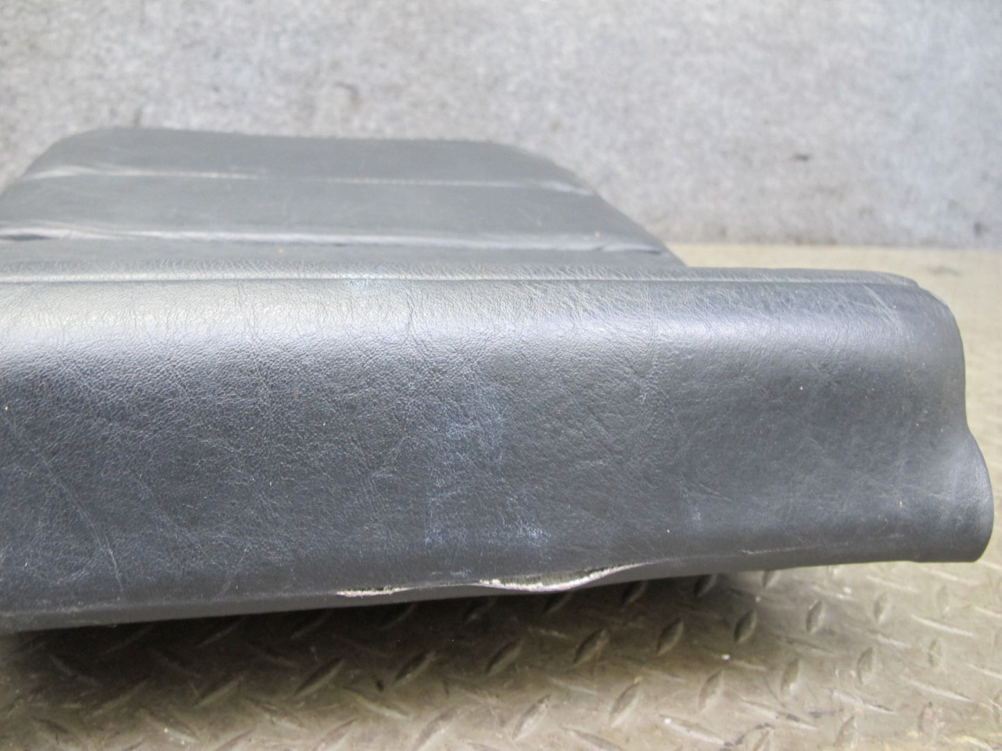 86-88 VW Scirocco MK2 Front Right Seat Lower Centerleather Cushion Black OEM
