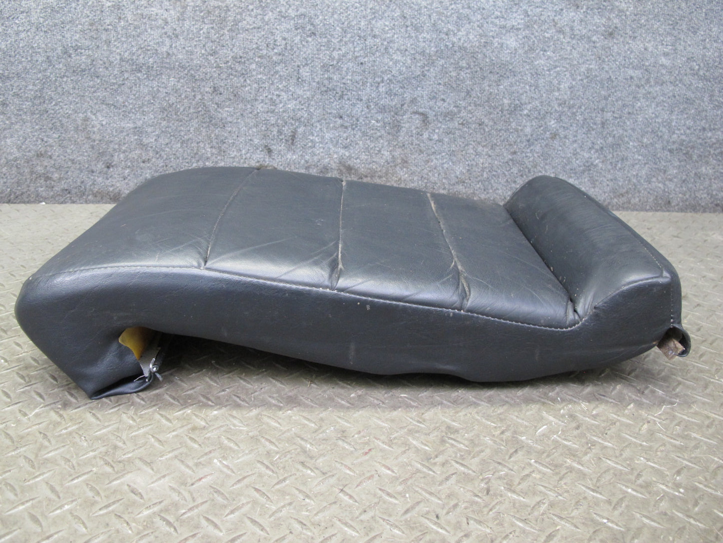 86-88 VW Scirocco MK2 Front Right Seat Lower Centerleather Cushion Black OEM