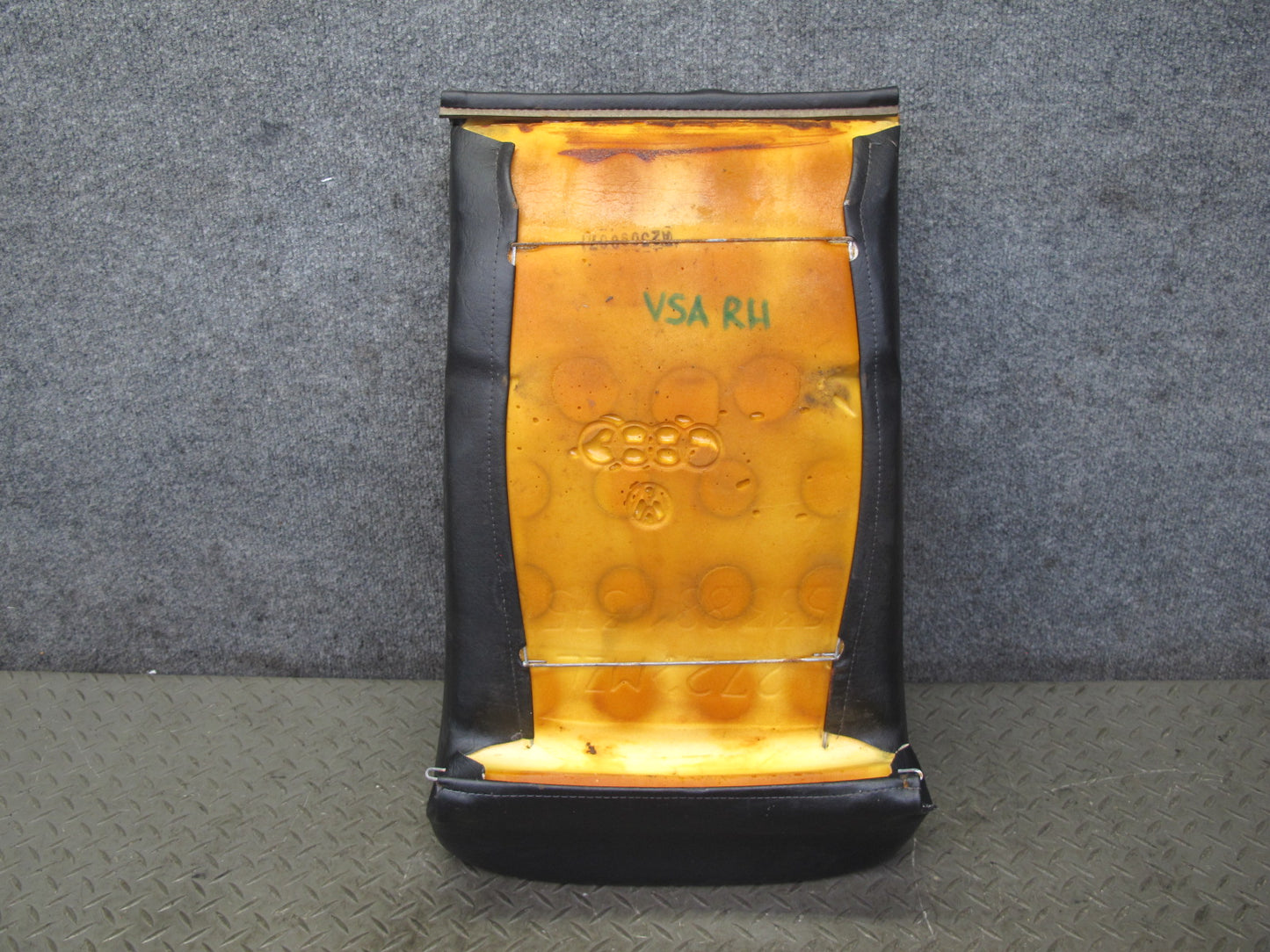 86-88 VW Scirocco MK2 Front Right Seat Lower Centerleather Cushion Black OEM