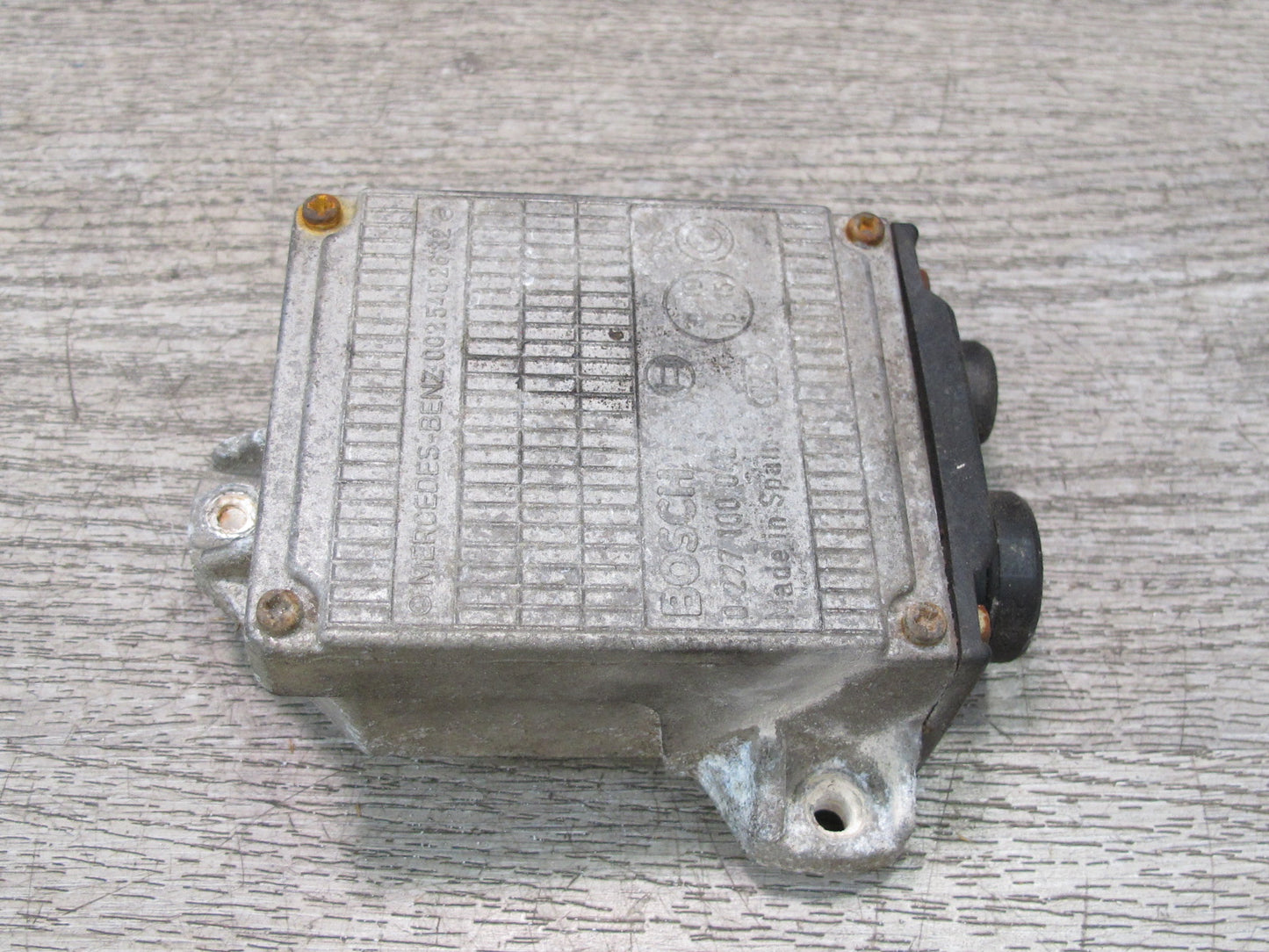 81-85 Mercedes R107 380SL M116 Ignition Control Module 0025452632 OEM