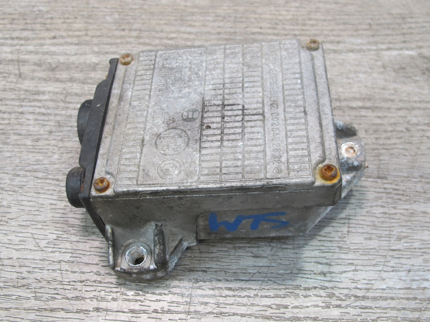 81-85 Mercedes R107 380SL M116 Ignition Control Module 0025452632 OEM