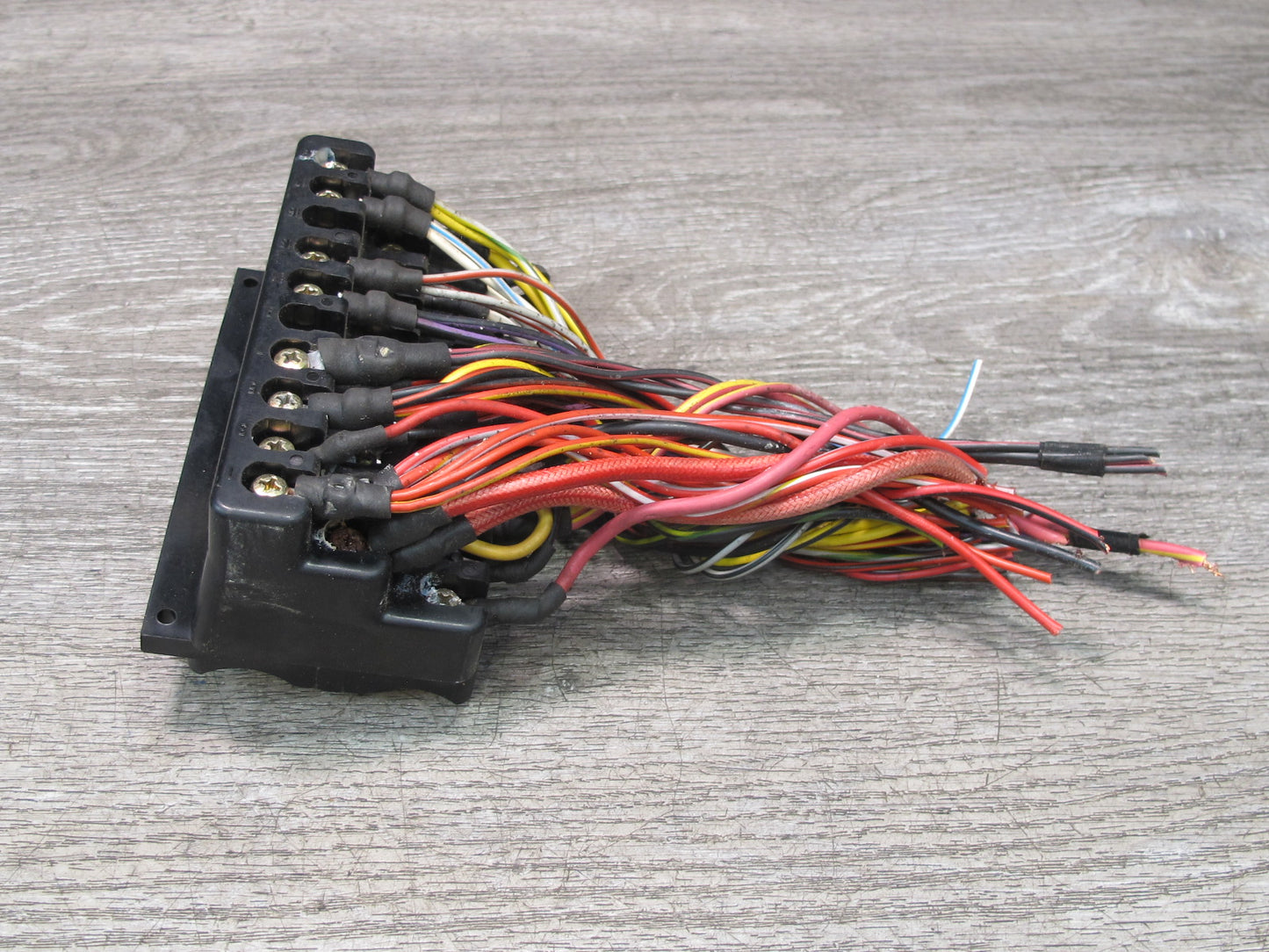 73-85 Mercedes R107 Sl-class Fuse Relay Box Module Unit 1075400450 OEM