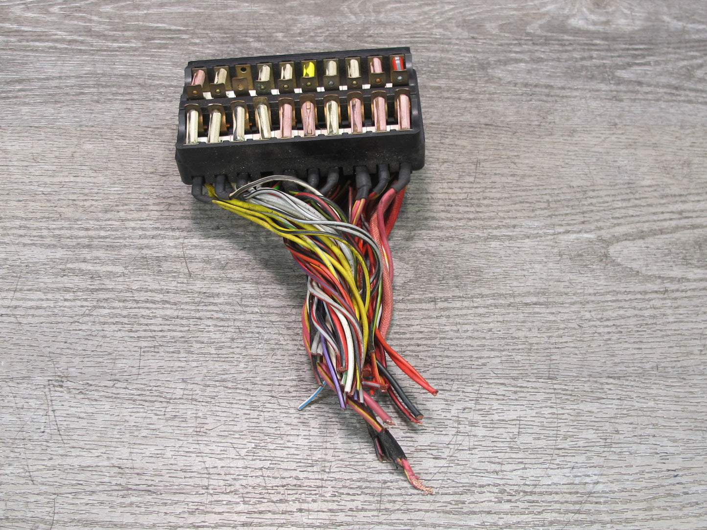 73-85 Mercedes R107 Sl-class Fuse Relay Box Module Unit 1075400450 OEM