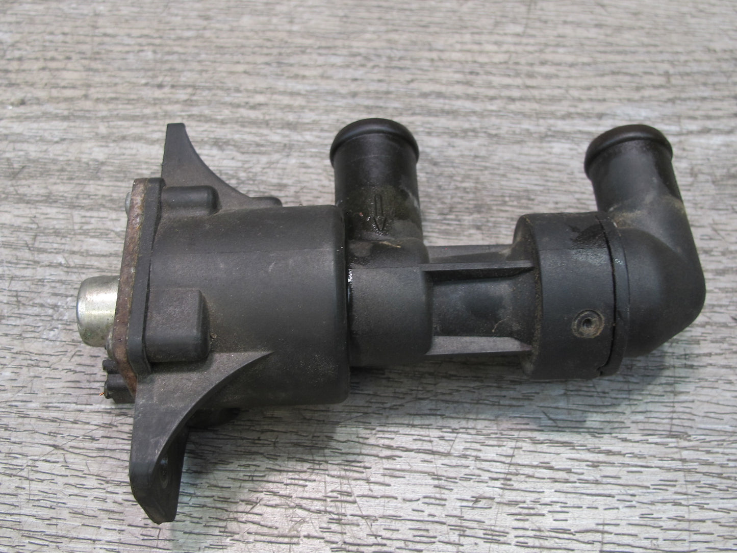 81-85 Mercedes R107 380SL Heater Control Water Valve 0008303484 OEM