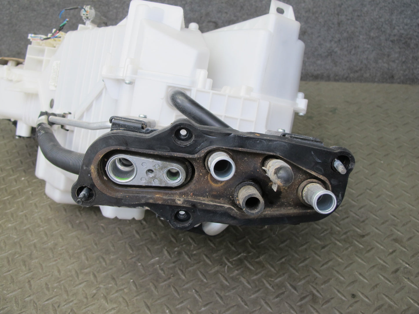 2011-2017 Infiniti QX56 QX80 Rear Hvac A/C Air Heater Blower Assembly