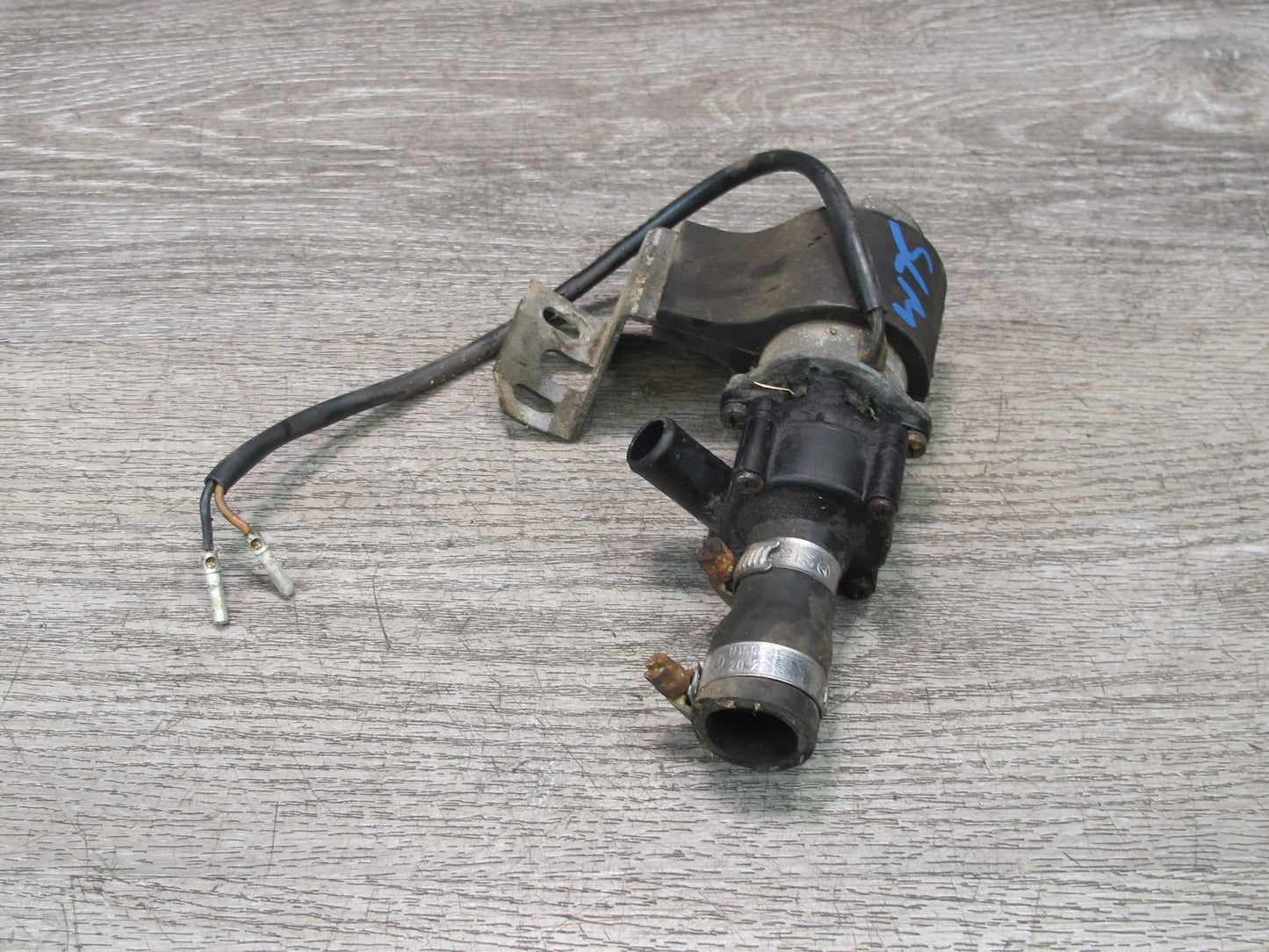 81-85 Mercedes R107 380SL Secondary Auxiliary AUX Water Heater Control Pump OEM
