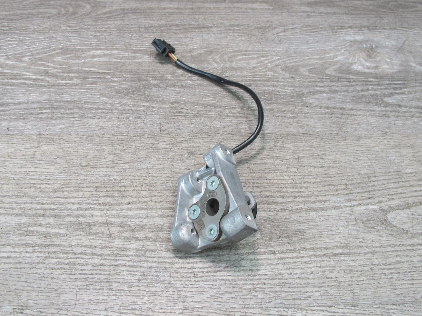 1999-2005 Porsche 911 996 Convertible TOP Roof Lock Latch Bracket Set of 2