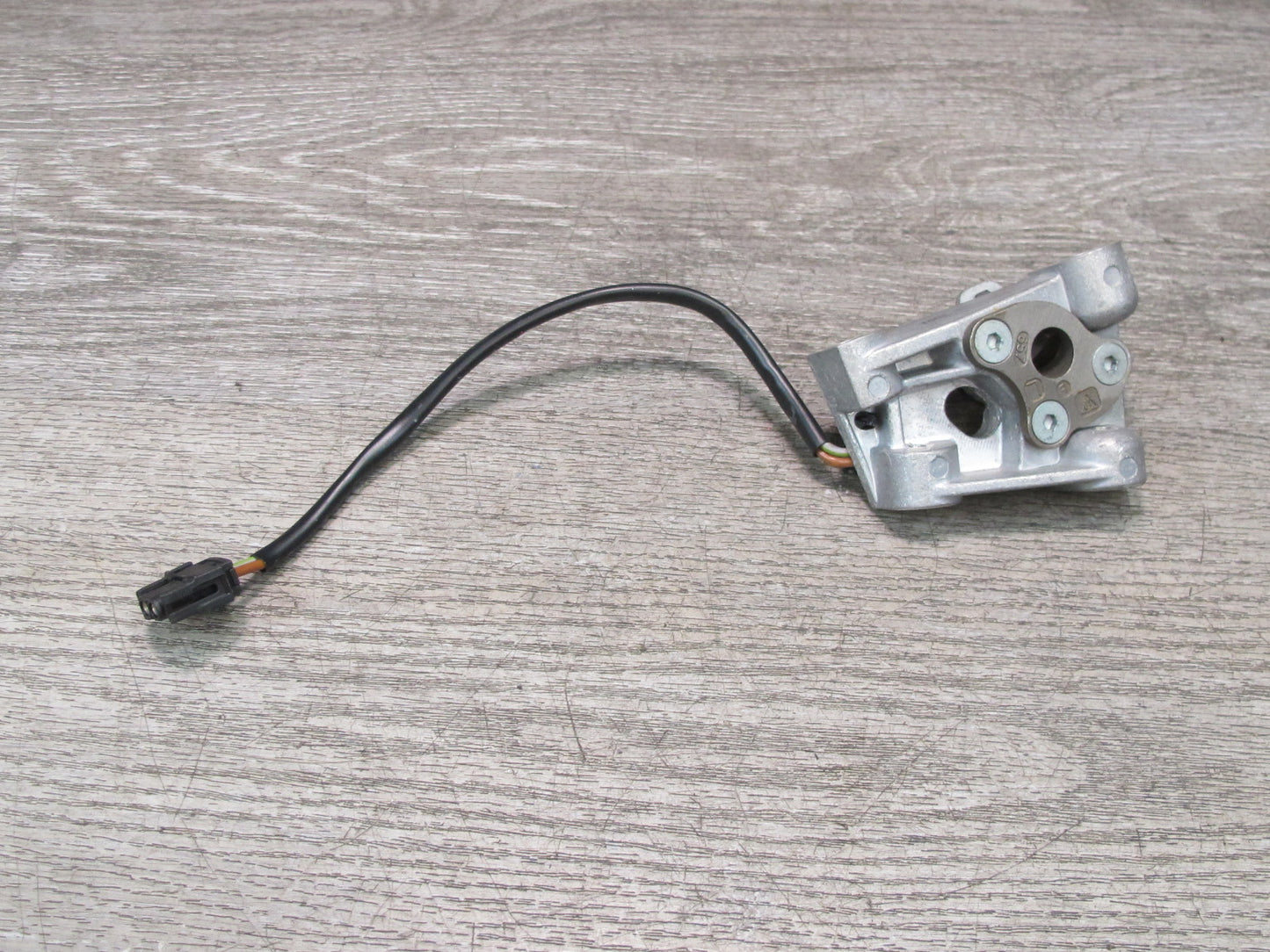 1999-2005 Porsche 911 996 Convertible TOP Roof Lock Latch Bracket Set of 2