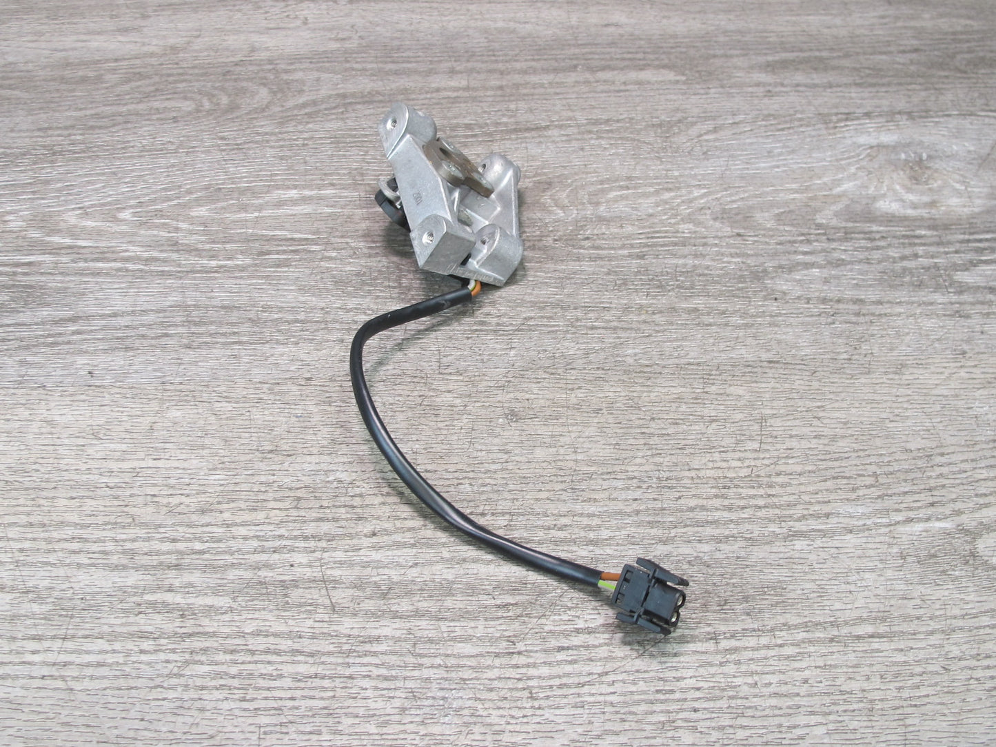 1999-2005 Porsche 911 996 Convertible TOP Roof Lock Latch Bracket Set of 2