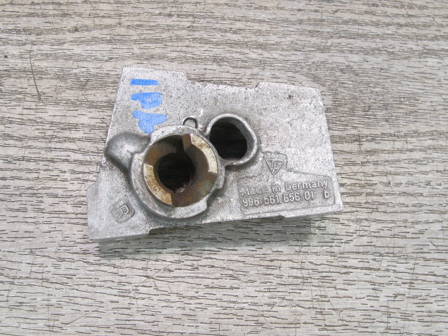 1999-2005 Porsche 911 996 Convertible TOP Roof Lock Latch Bracket Set of 2