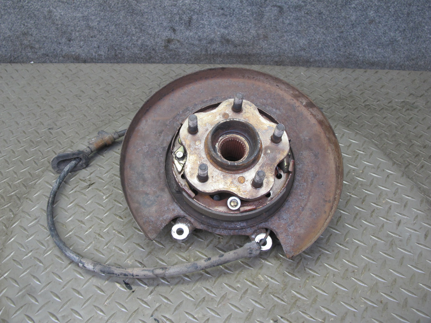 91-96 Nissan Z32 300ZX Turbo Rear Left Spindle Knuckle Wheel Hub Bearing OEM