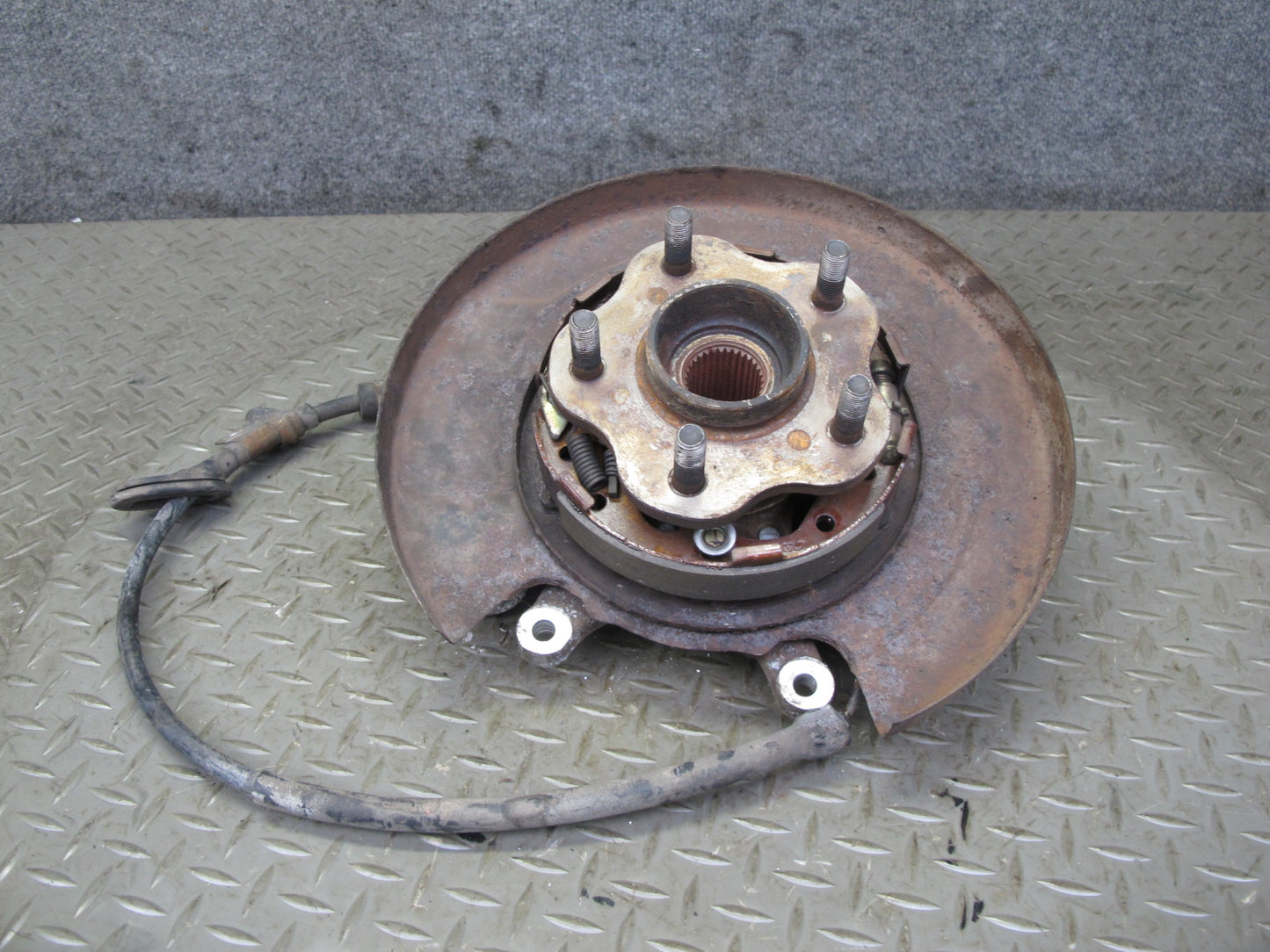 91-96 Nissan Z32 300ZX Turbo Rear Left Spindle Knuckle Wheel Hub Bearing OEM
