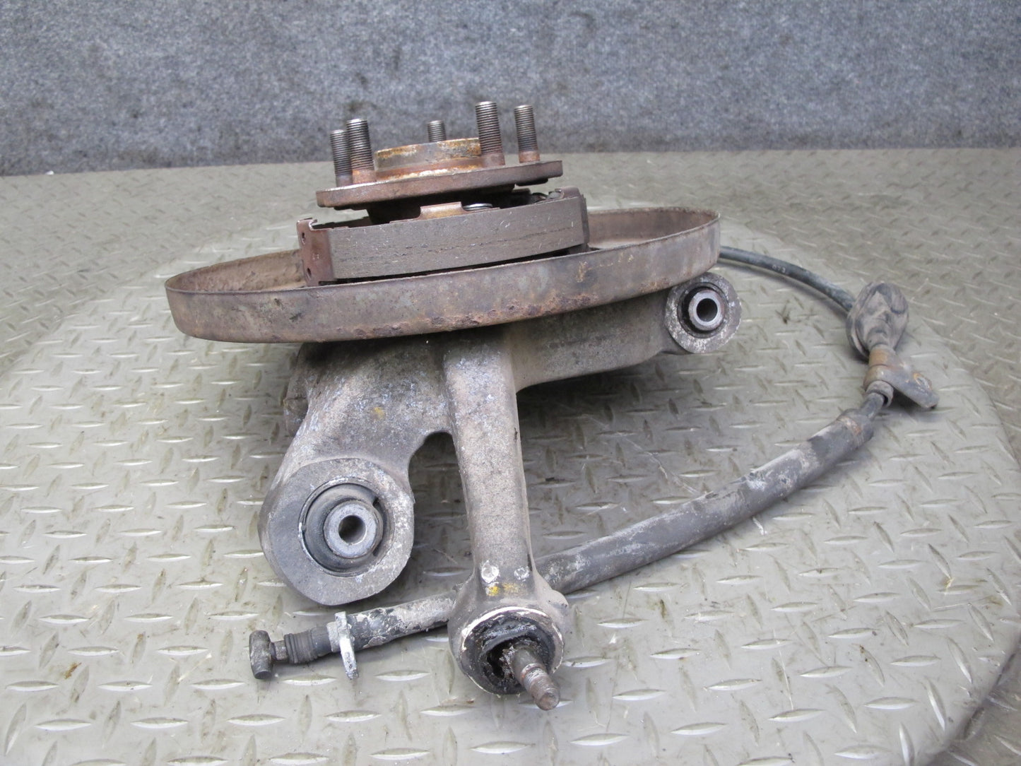 91-96 Nissan Z32 300ZX Turbo Rear Left Spindle Knuckle Wheel Hub Bearing OEM