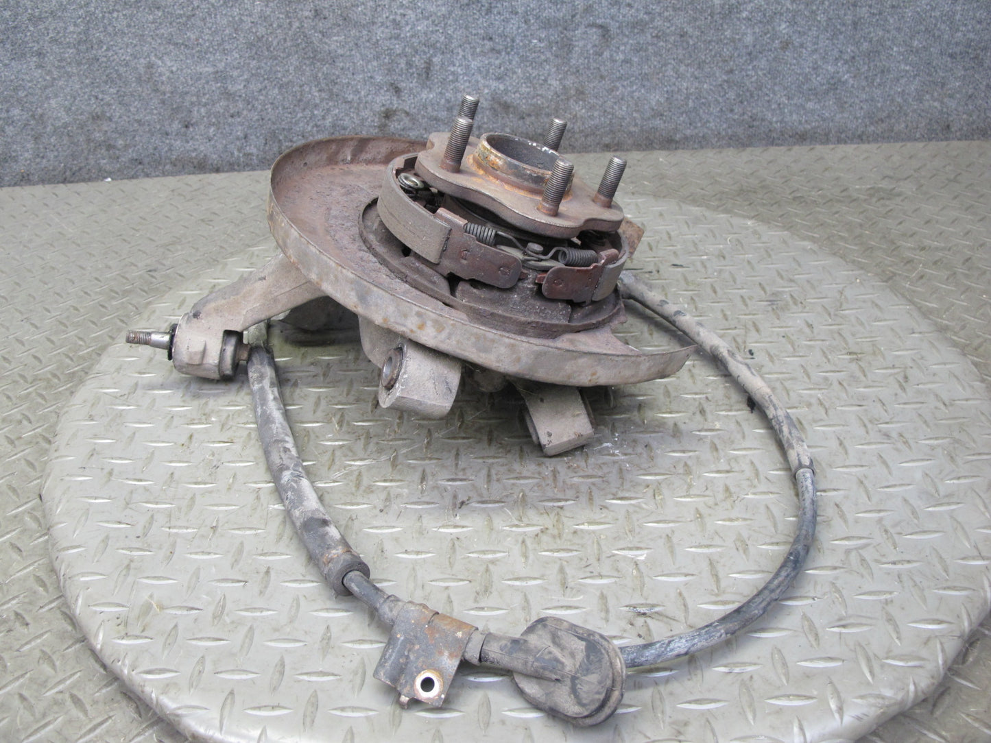91-96 Nissan Z32 300ZX Turbo Rear Left Spindle Knuckle Wheel Hub Bearing OEM